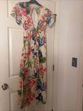 Billabong Floral V-Neck Maxi Dress XS
